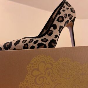 Mix No. 6 Daniyah Leopard/black sweater knit/microsuede pumps